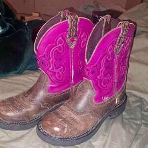 Woman's cowgirl boots